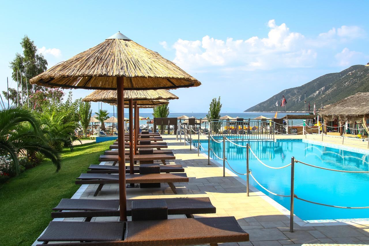 Surf Hotel Vasilikí Buitenkant foto